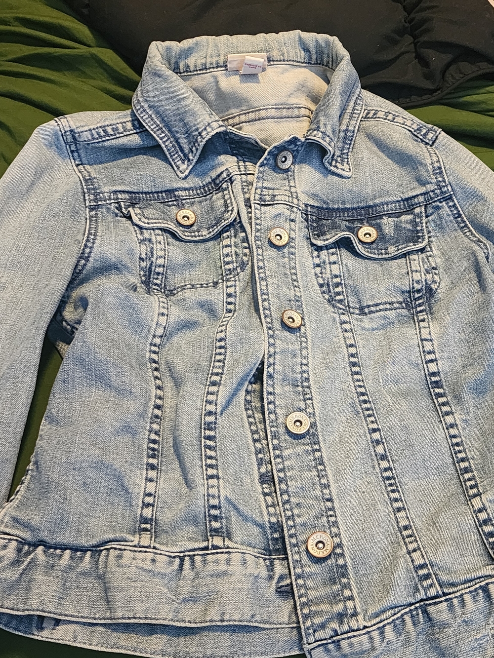 Merona Light Blue Denim Jean Jacket with Button Front